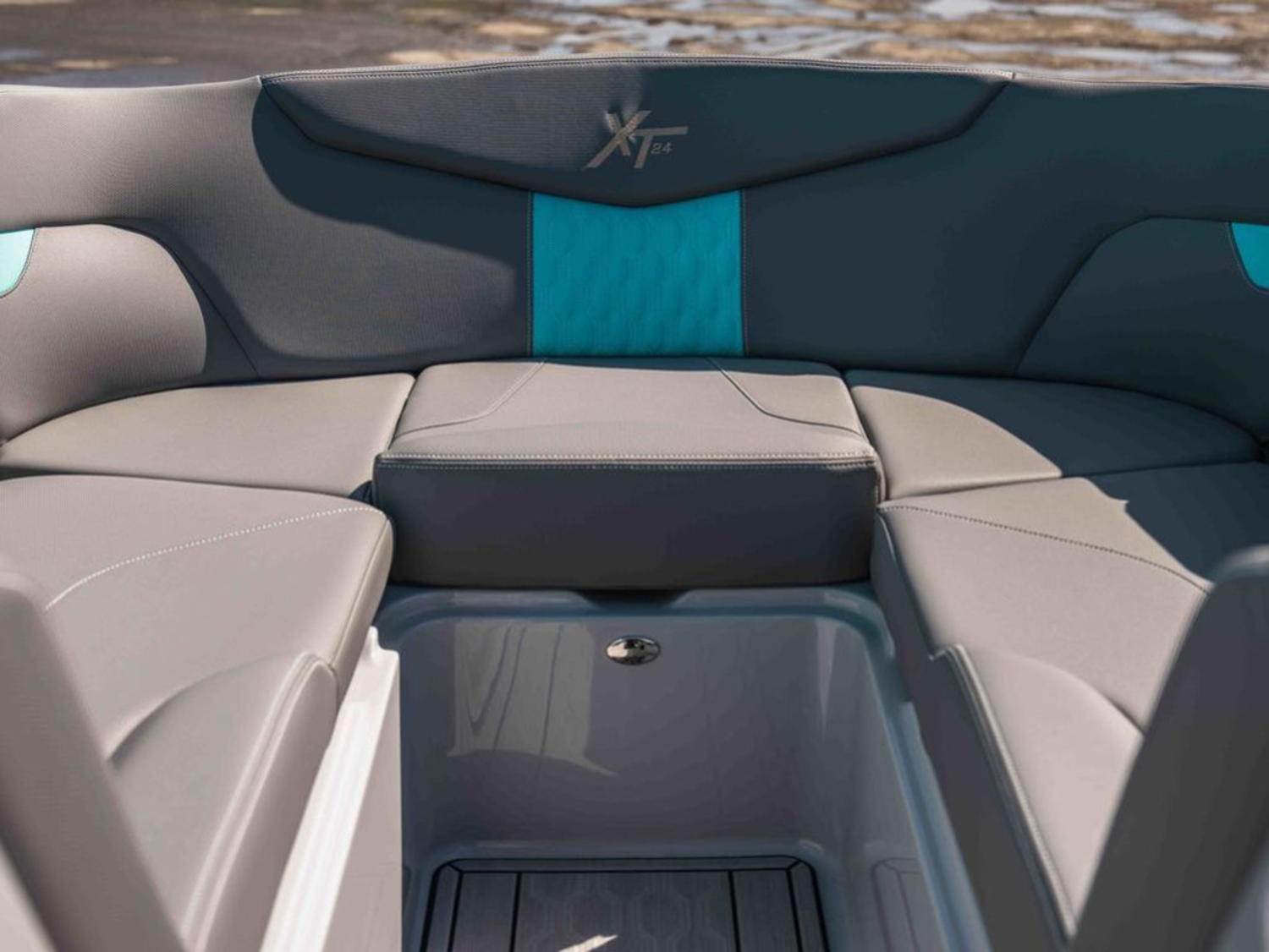 2025 Mastercraft XT24