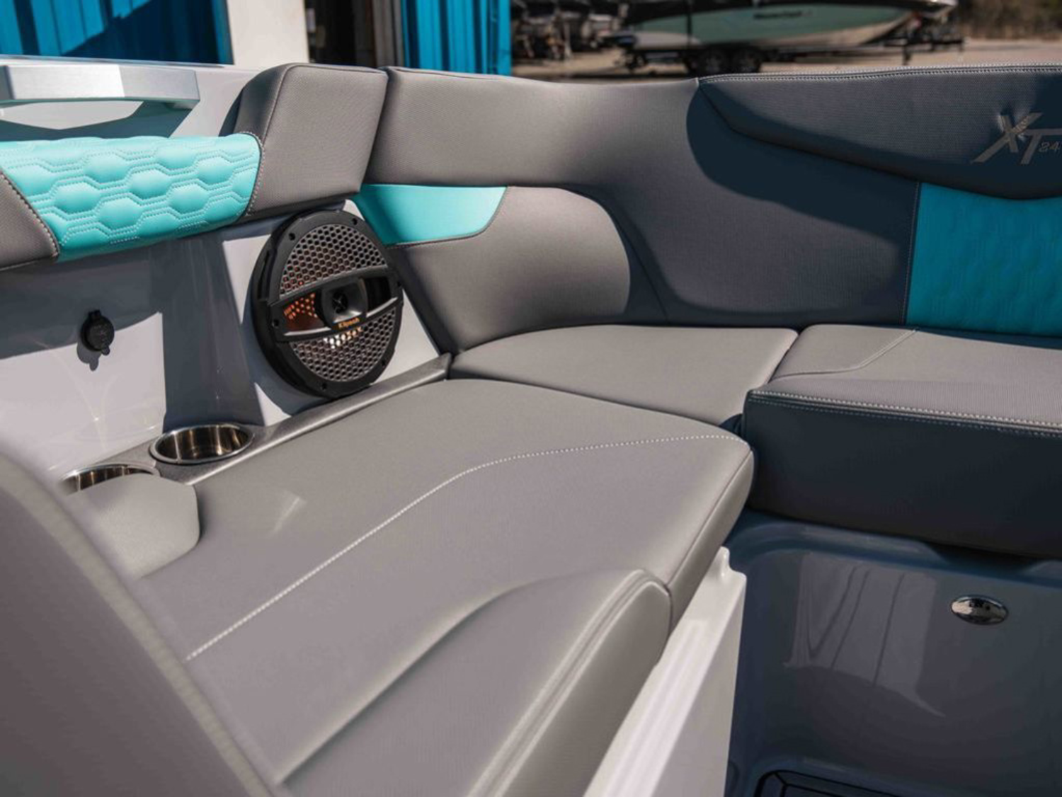 2025 Mastercraft XT24