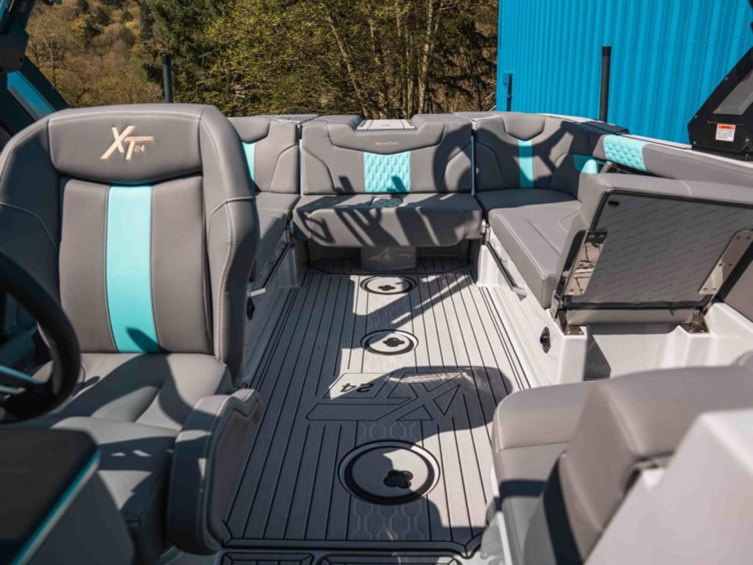 2025 Mastercraft XT24