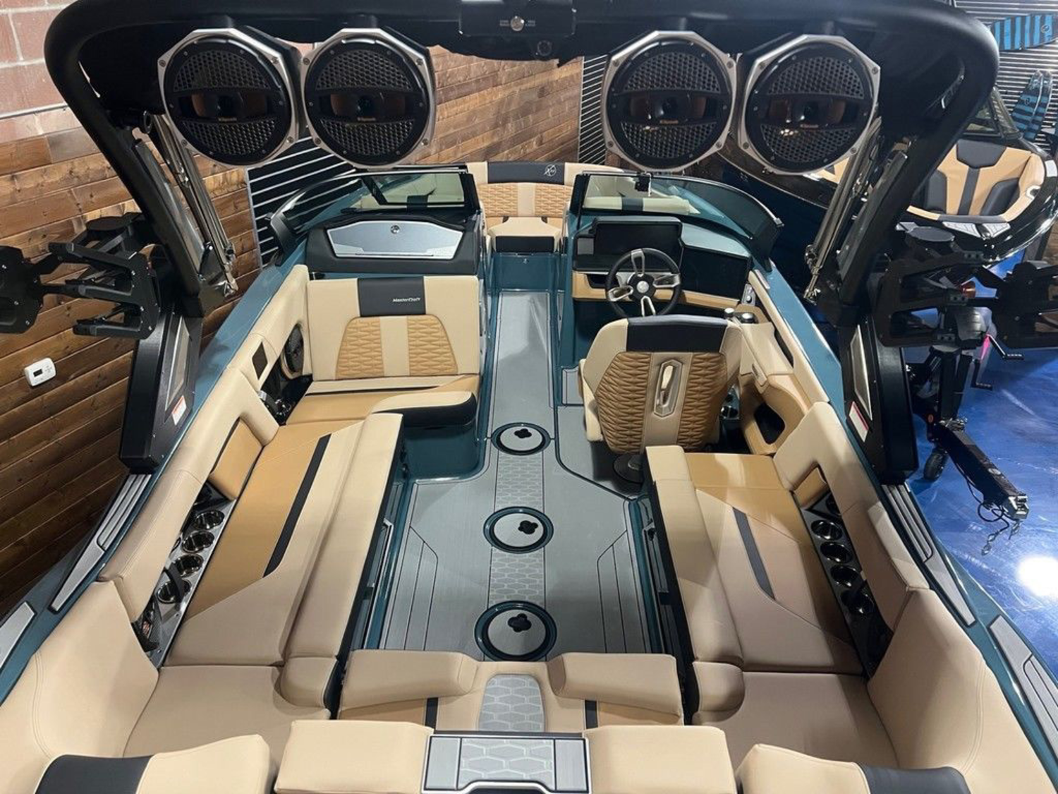 2025 Mastercraft X22