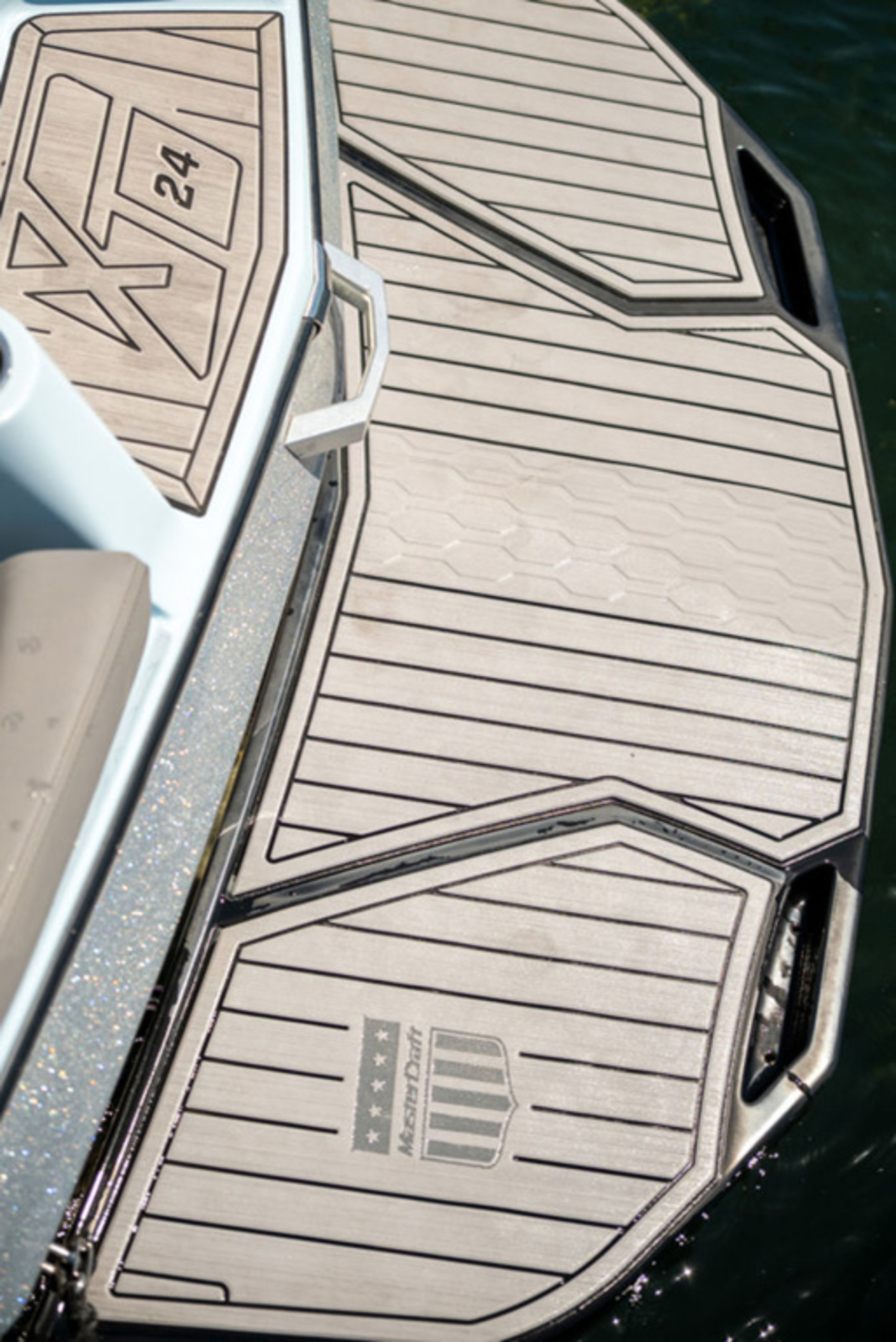 2022 Mastercraft XT24