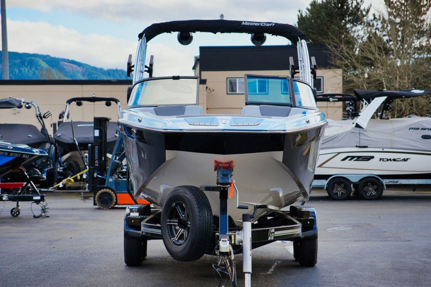 2022 Mastercraft XT24
