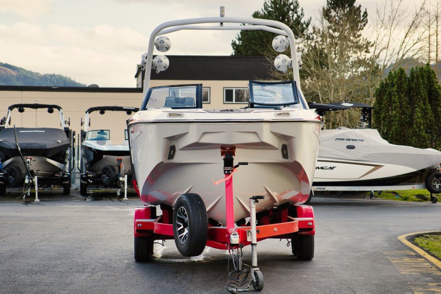 2022 Malibu Boats M220