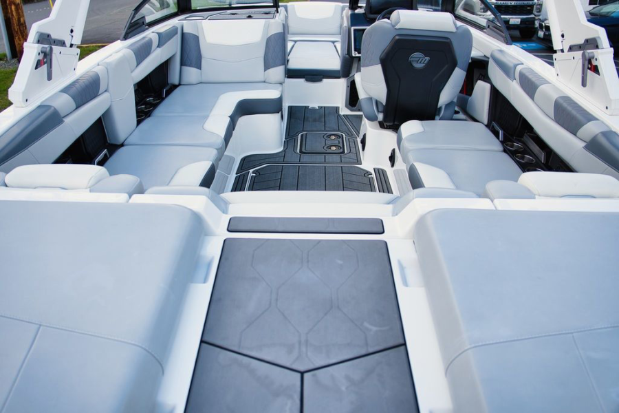 2022 Malibu Boats M220 for sale in Seattle, Washington