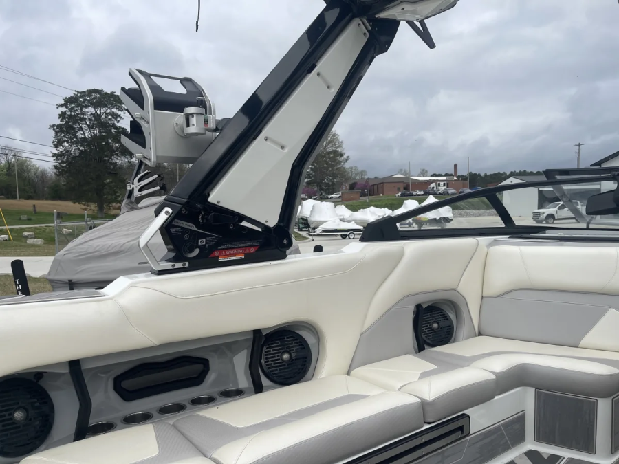 2021 Centurion Boats Ri245 for sale in winchester, Tennessee