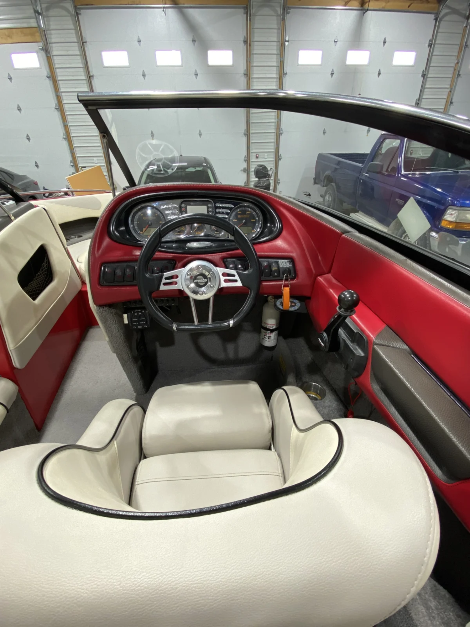 2006 Malibu Boats Wakesetter 23 LSV for sale in Perry, Missouri