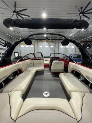 2006 Malibu Boats Wakesetter 23 LSV for sale in Perry, Missouri