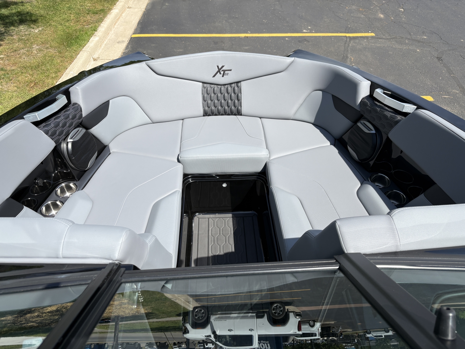2026 MasterCraft XT22