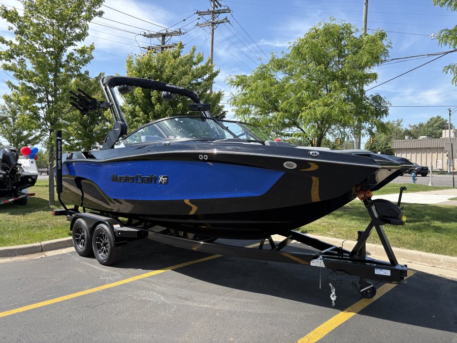 2026-mastercraft-xt22-125500-image2