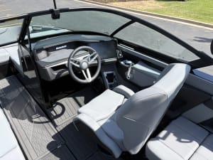2026-mastercraft-xt22-125500-image9