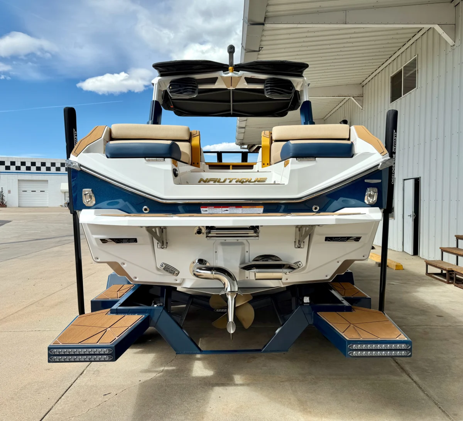 Like New 2025 Nautique Paragon 25, Low Hours