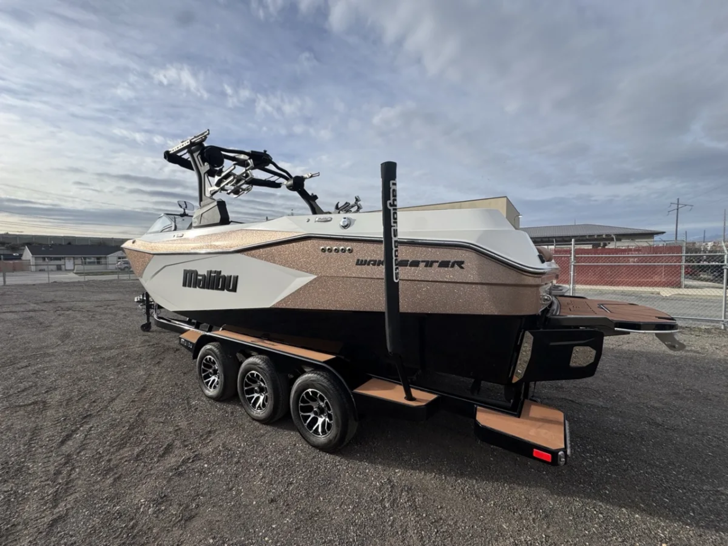 Loaded 2024 Malibu 26 LSV