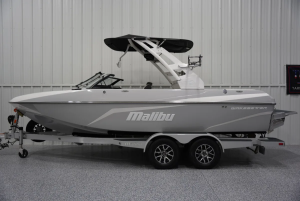 2020 Malibu Boats Wakesetter VLX for sale in Broomfield, Colorado