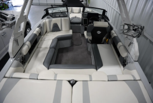2020 Malibu Boats Wakesetter VLX for sale in Broomfield, Colorado