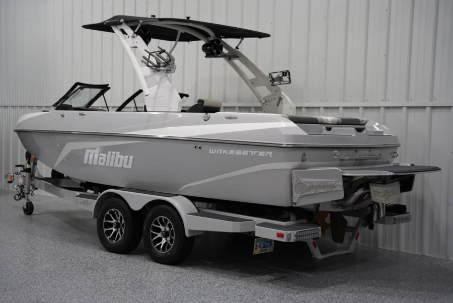 2020 Malibu Boats Wakesetter VLX for sale in Broomfield, Colorado