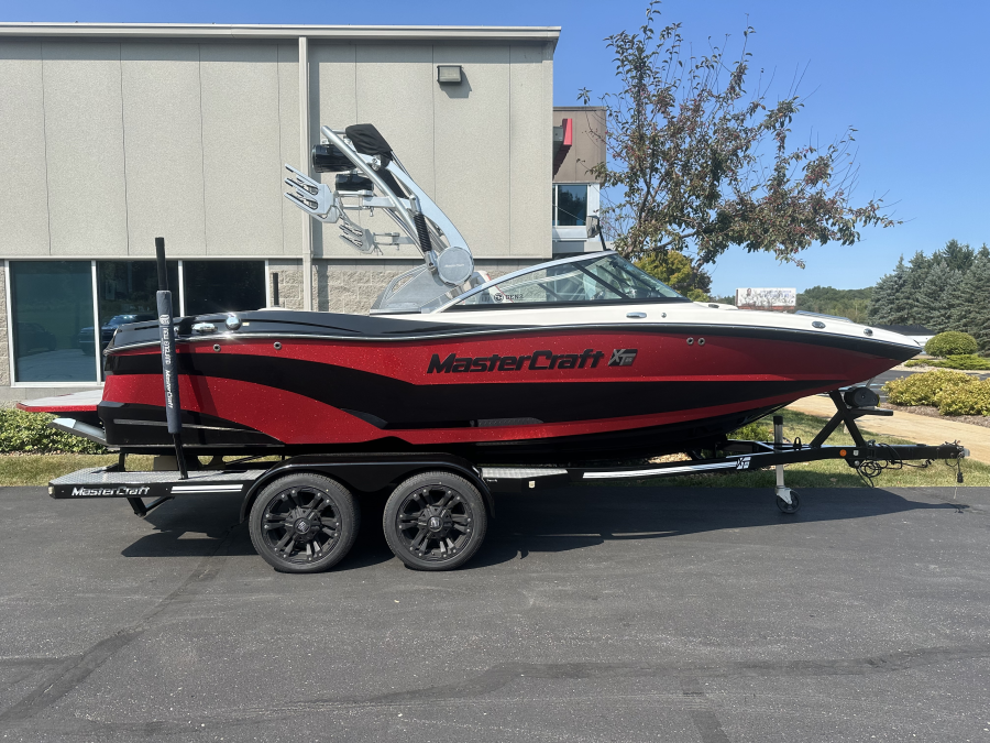 2017 Mastercraft Boats XT20 for sale in Fenton, Michigan