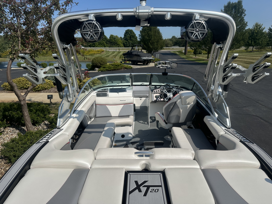 2017 Mastercraft Boats XT20 for sale in Fenton, Michigan