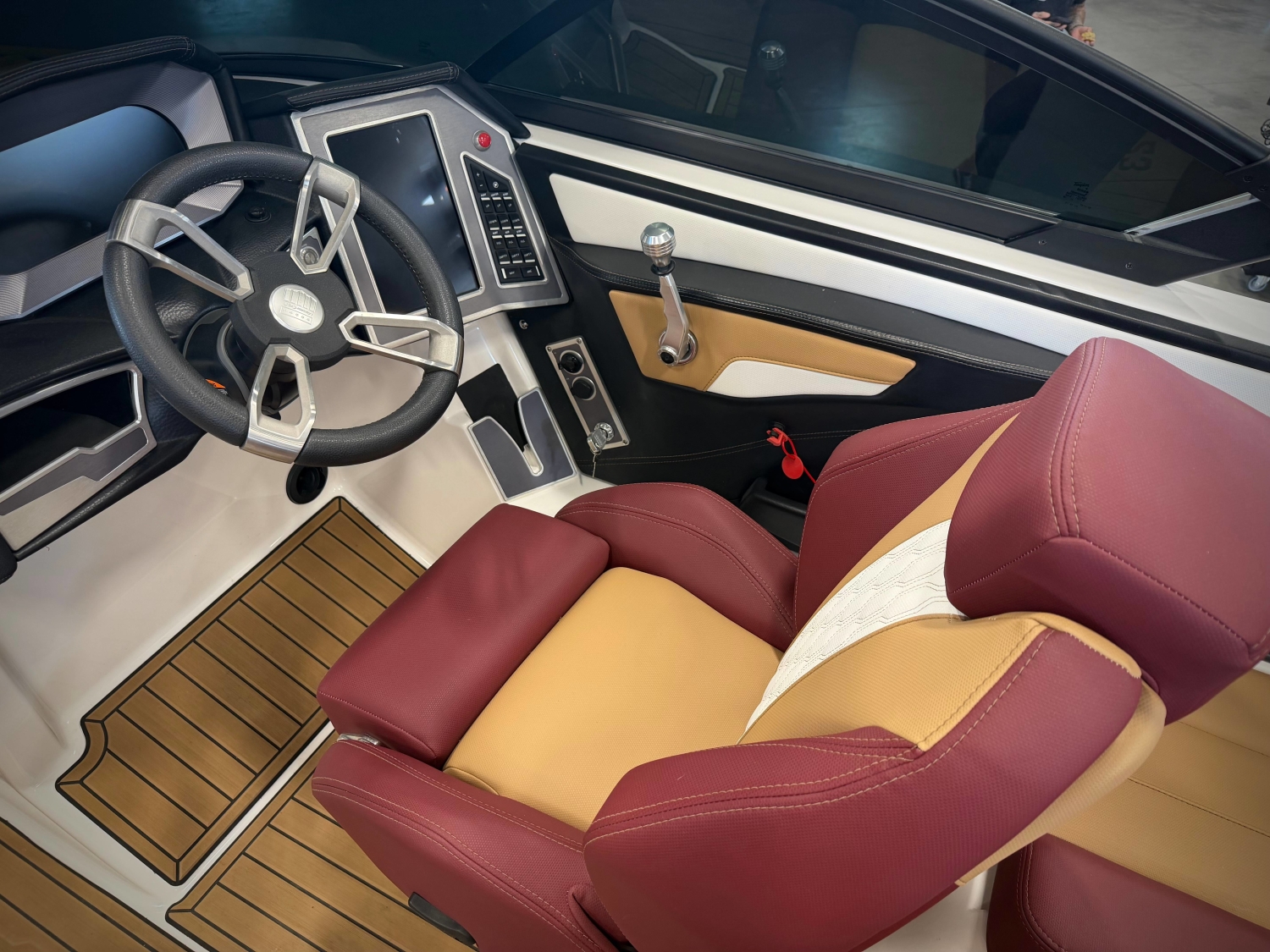 2022 MasterCraft XT23
