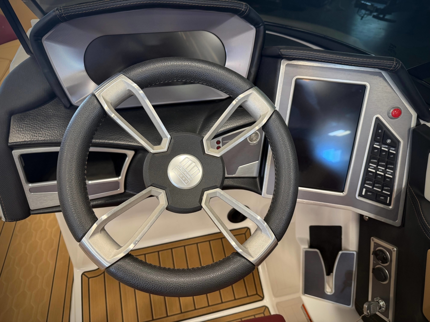 2022 MasterCraft XT23