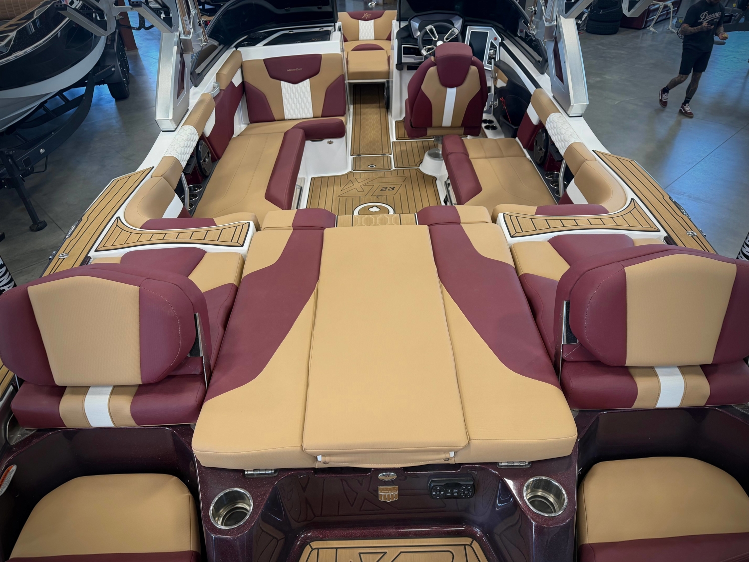 2022 MasterCraft XT23