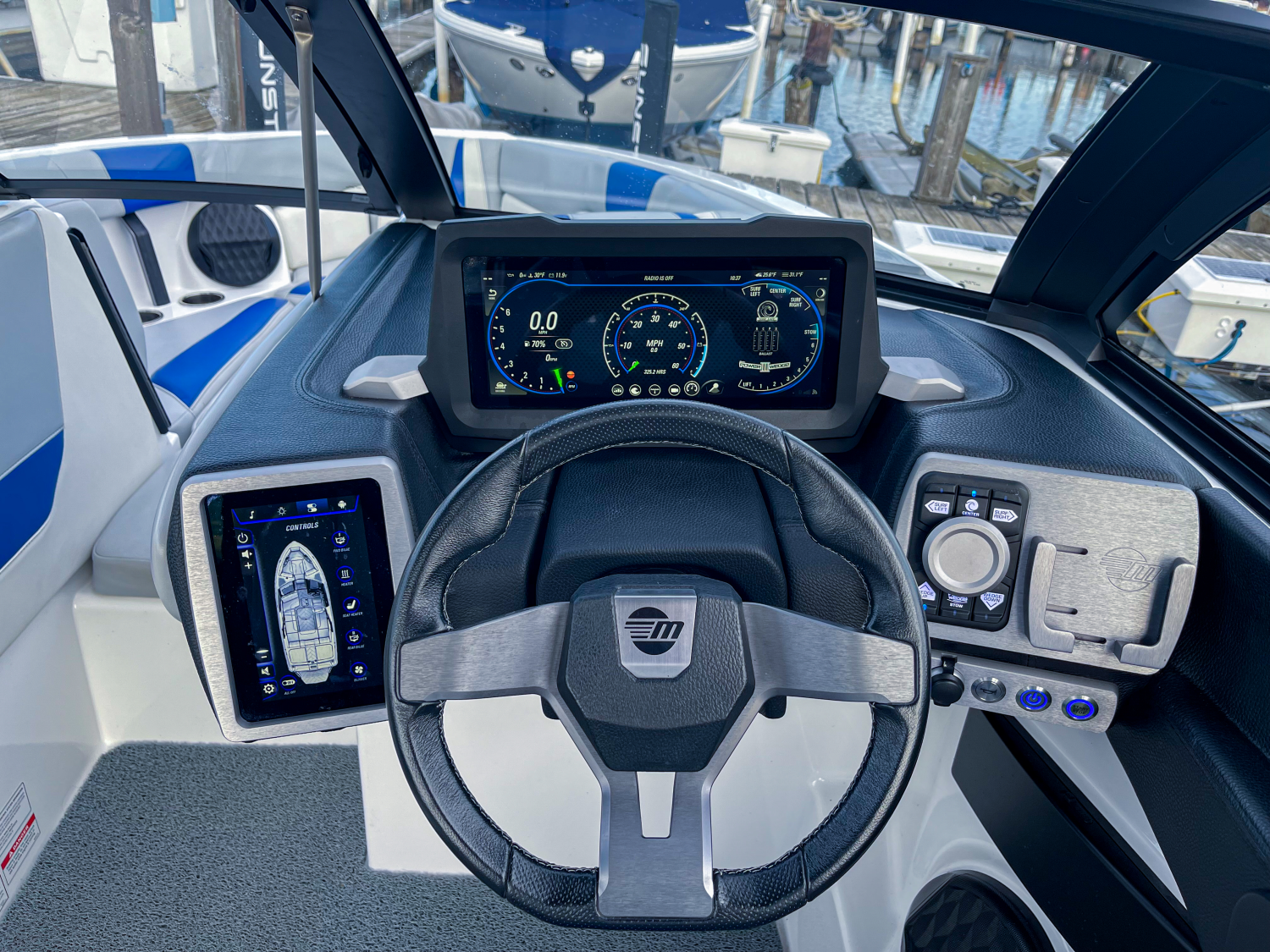 2023 Malibu 22 LSV
