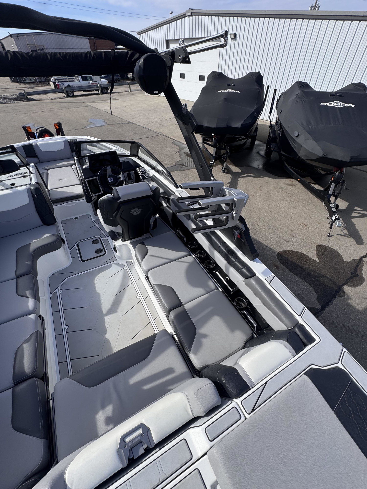 2022 Malibu Boats M220 for sale in , 