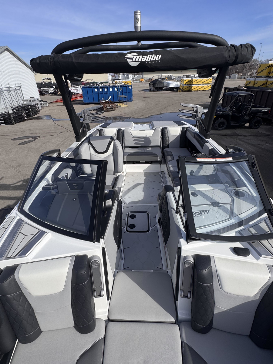 2022 Malibu Boats M220 for sale in , 