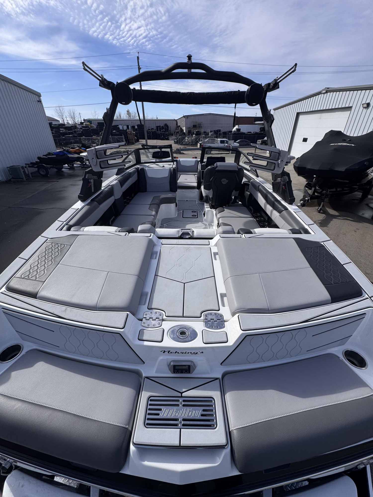 2022 Malibu Boats M220 for sale in , 
