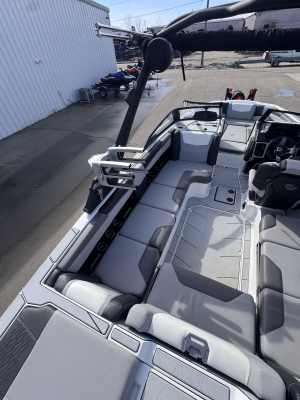 2022 Malibu Boats M220 for sale in , 