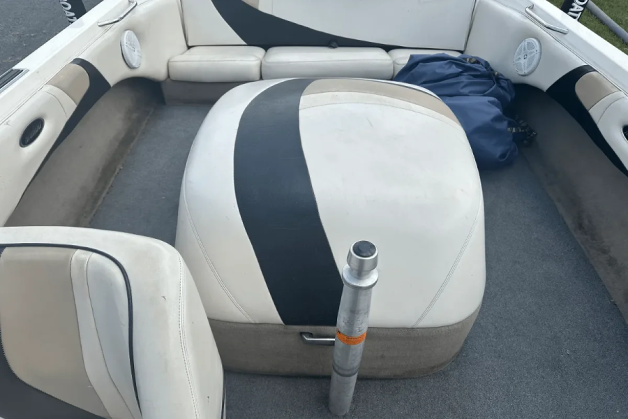 2001 Malibu Boats Sunsetter for sale in Oshkosh, Wisconsin