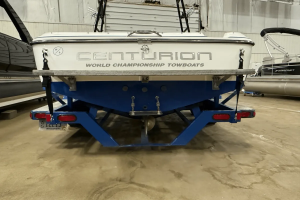 2004 Centurion Boats Avalanche for sale in Pewaukee, Wisconsin