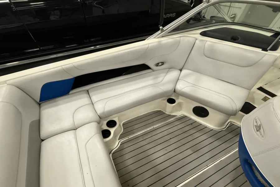 2004 Centurion Boats Avalanche for sale in Pewaukee, Wisconsin