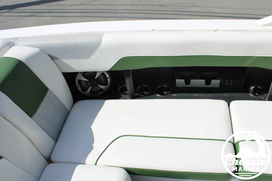 2021 Malibu Boats Wakesetter VTX for sale in , 