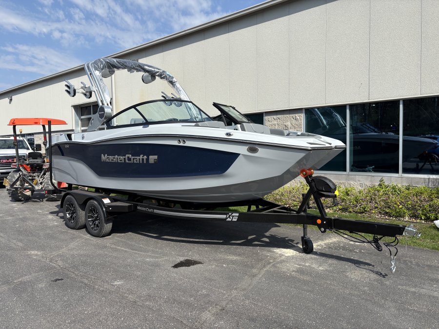 2026-mastercraft-xt20-126854-image2