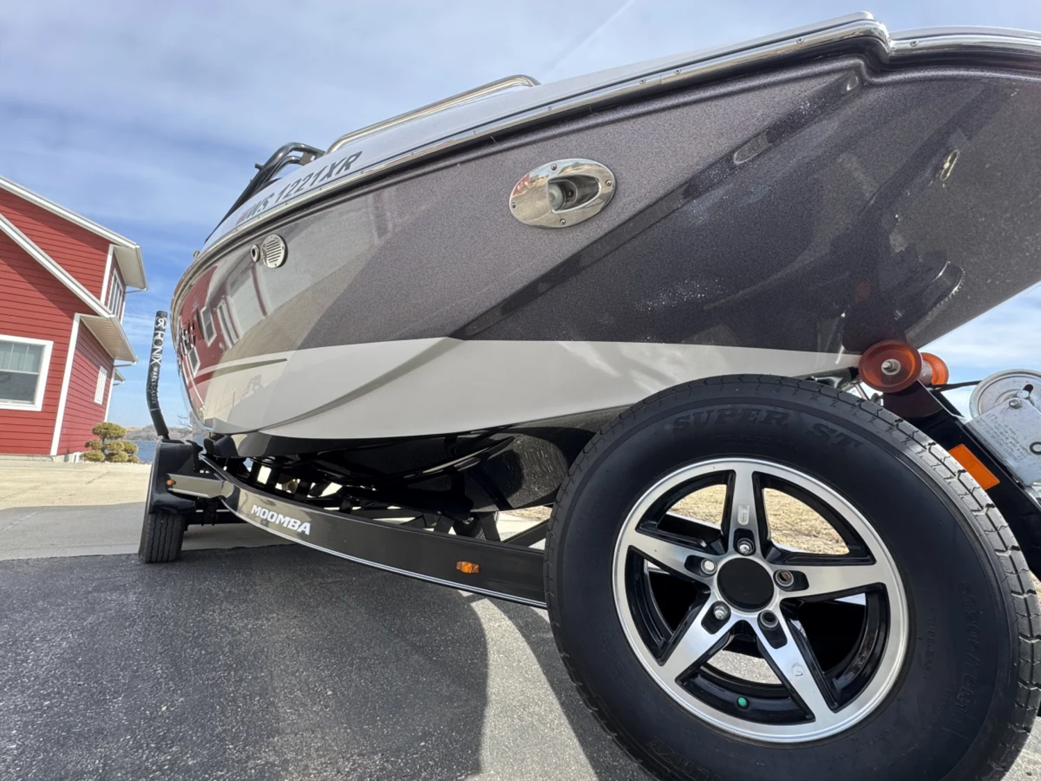 2019 Moomba Boats Mondo