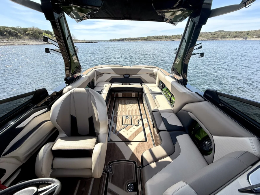 2021 Centurion Boats Ri245 for sale in Volente, Texas