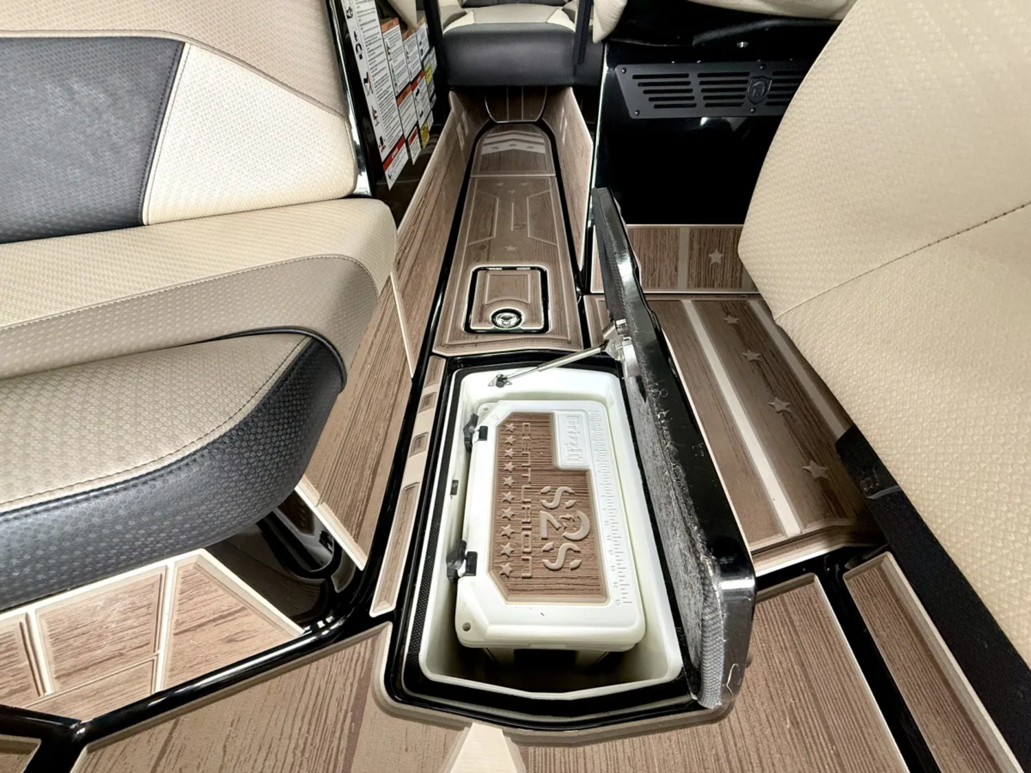 2021 Centurion Boats Ri245 for sale in Volente, Texas