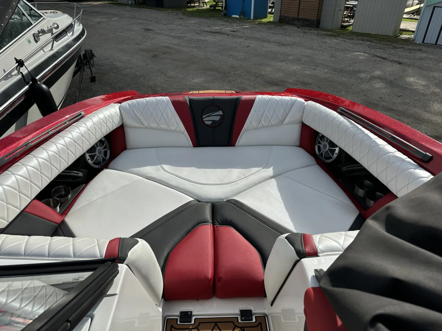 2016 Tige Boats 24RZX With Trailer