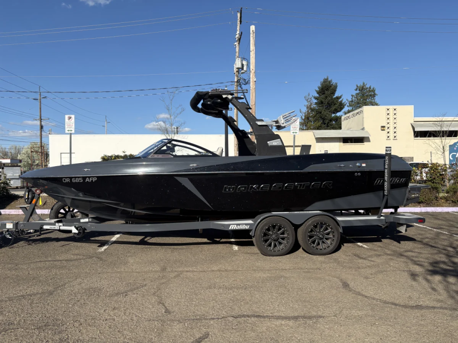 2016 Malibu Boats Wakesetter 25 LSV for sale in Oregon City, Oregon