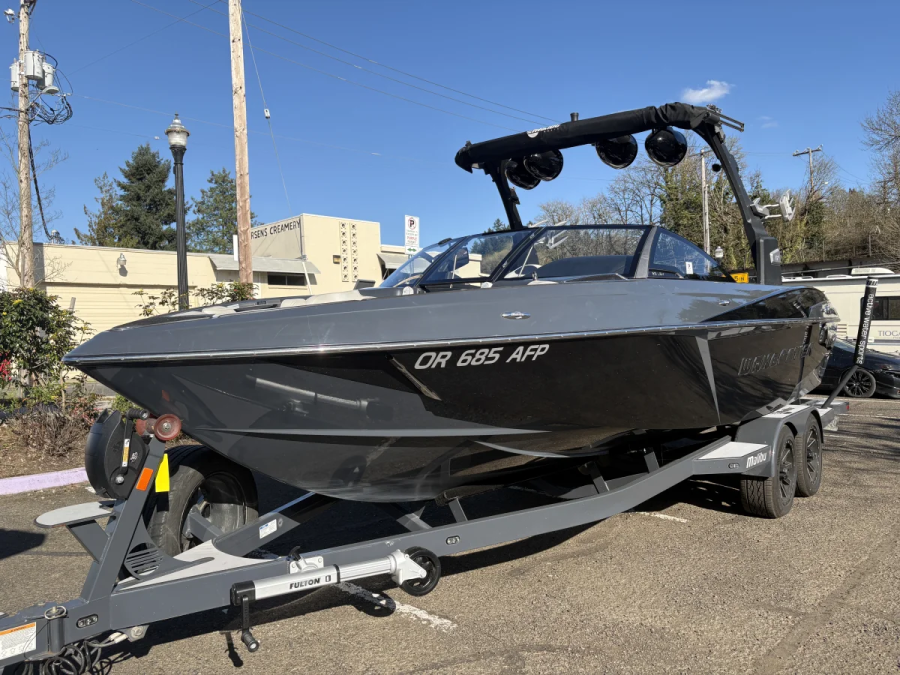2016 Malibu Boats Wakesetter 25 LSV for sale in Oregon City, Oregon