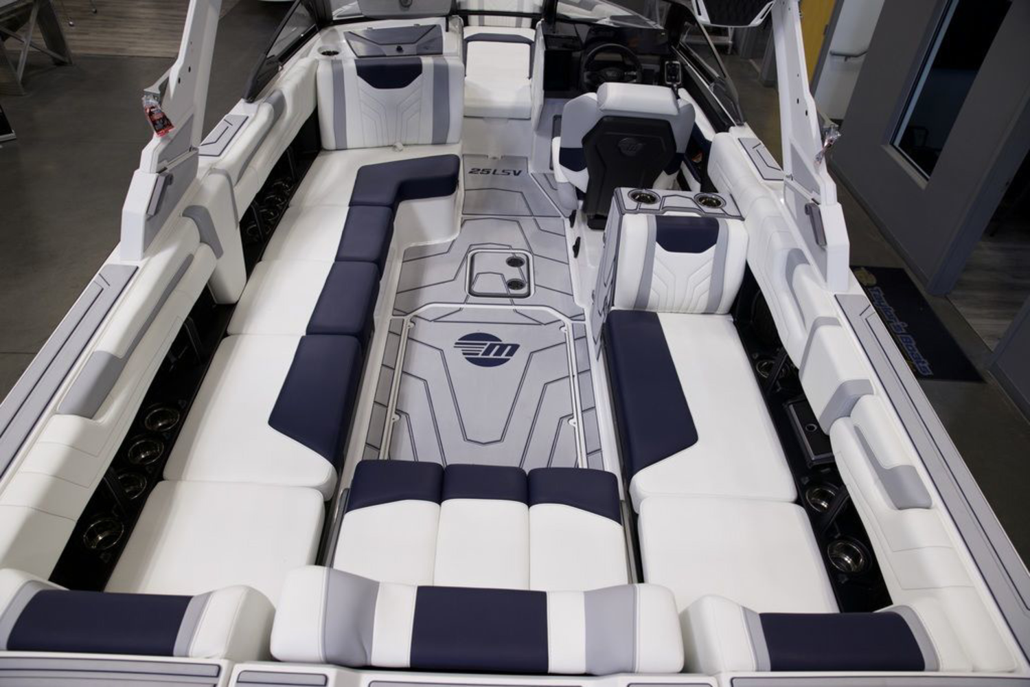 2026 Malibu Boats 25 LSV