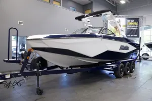 2026 Malibu Boats Wakesetter 25 LSV for sale in DRAPER, Utah