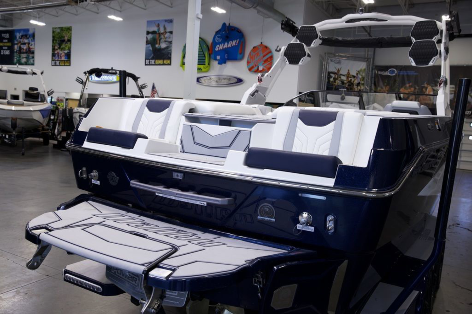 2026 Malibu Boats 25 LSV