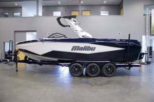 2026 Malibu Boats 25 LSV