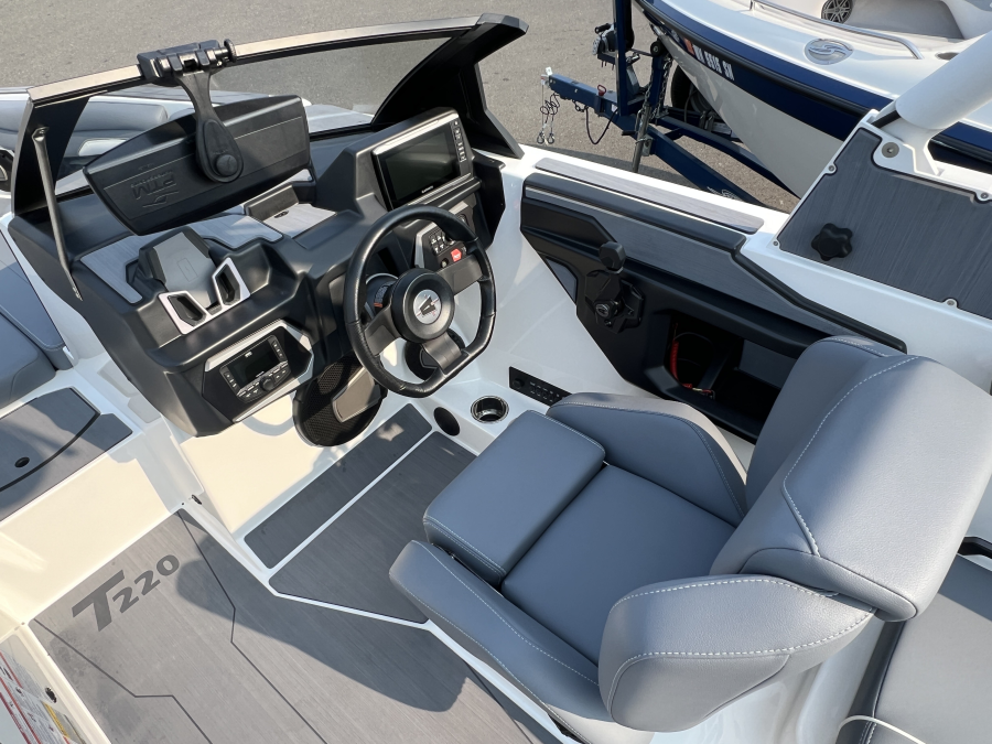 2025 Axis Boats T220 for sale in , 