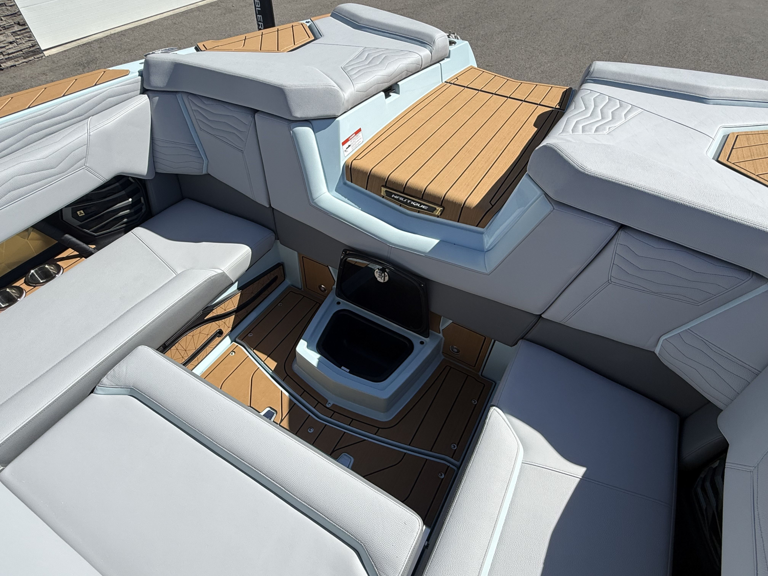 2026 Nautique G25