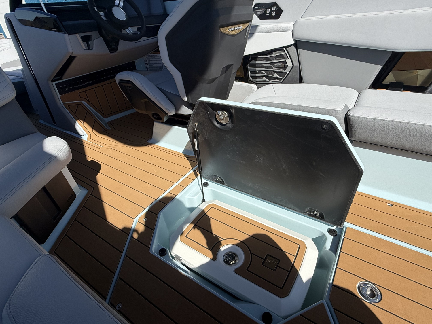 2026 Nautique G25