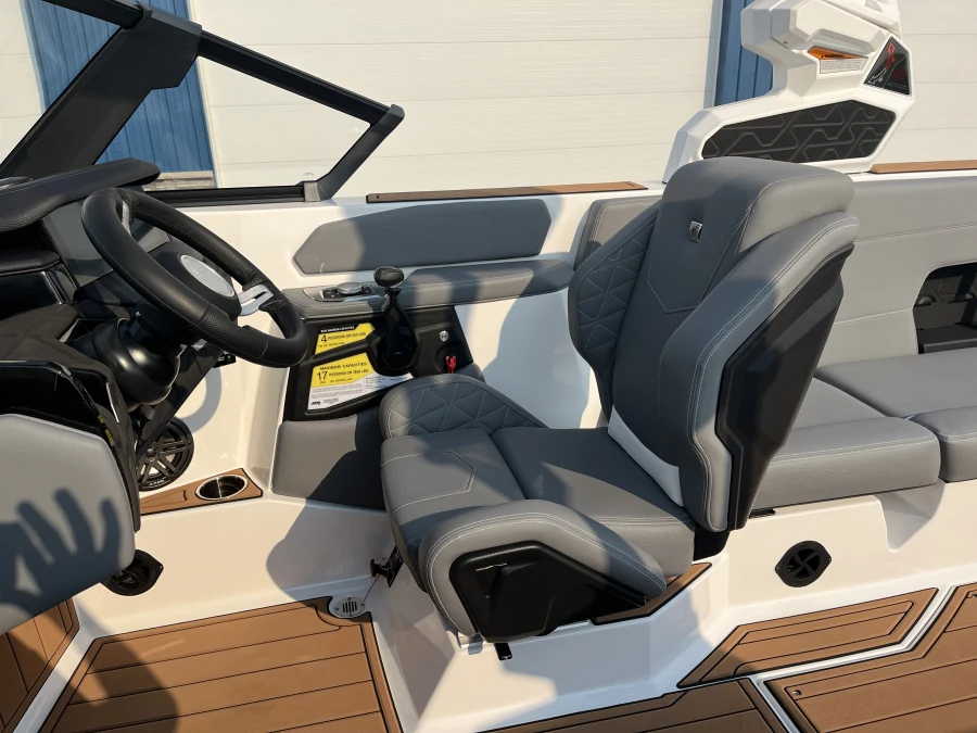 2026-nautique-gs24-127066-image21