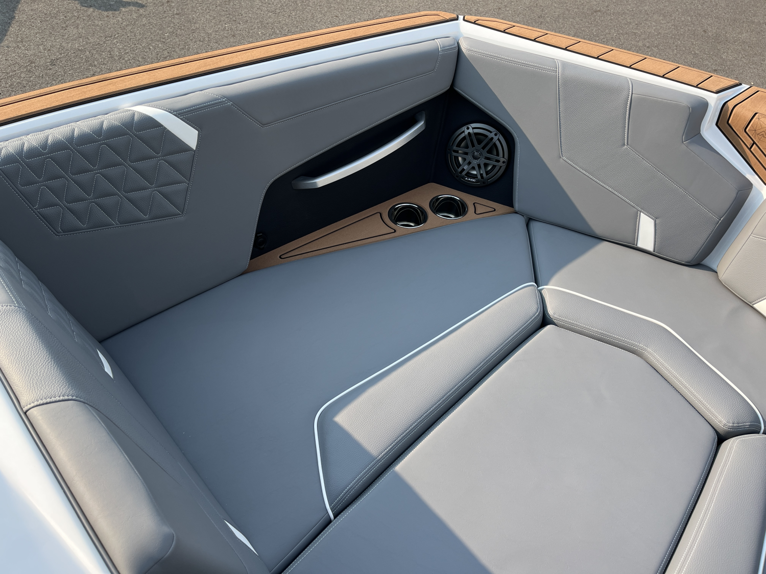 2026 Nautique GS24