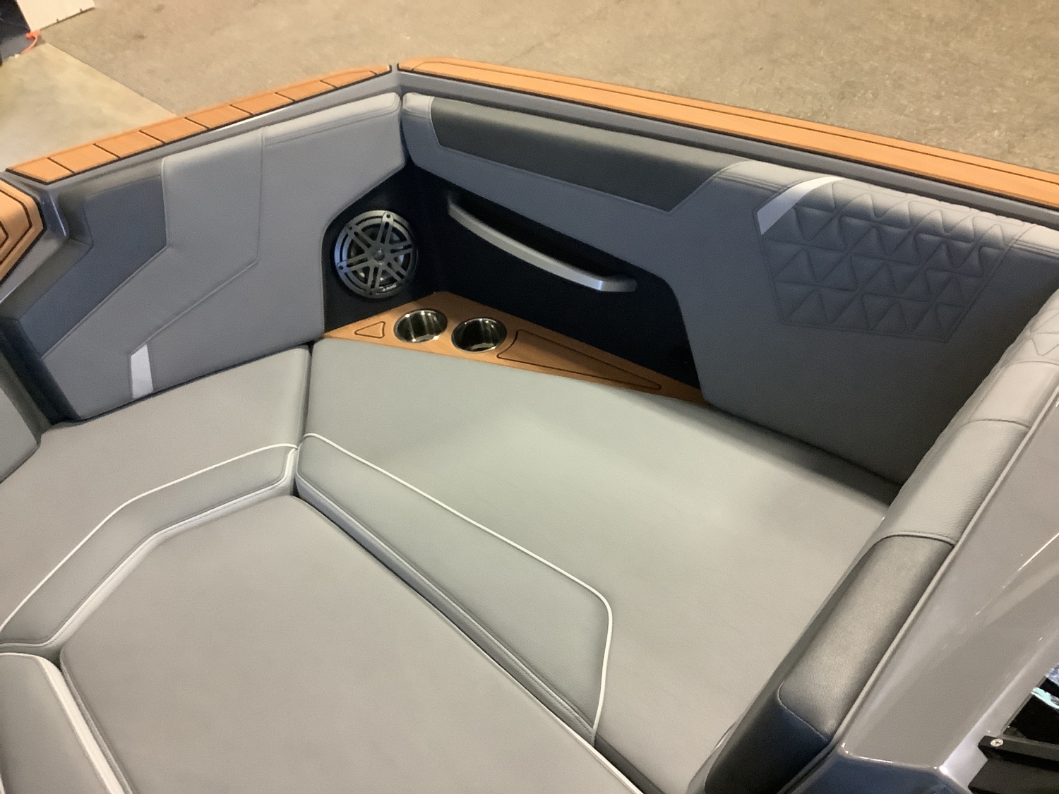 2025 Nautique Super Air GS24